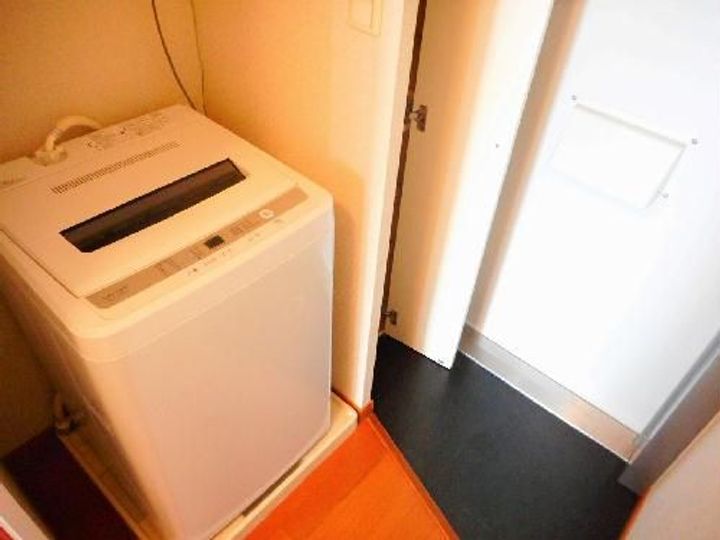 レオパレスボンジュールIIIの玄関