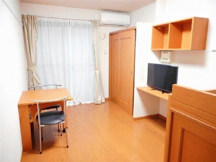 レオパレスボンジュールIIIの居間