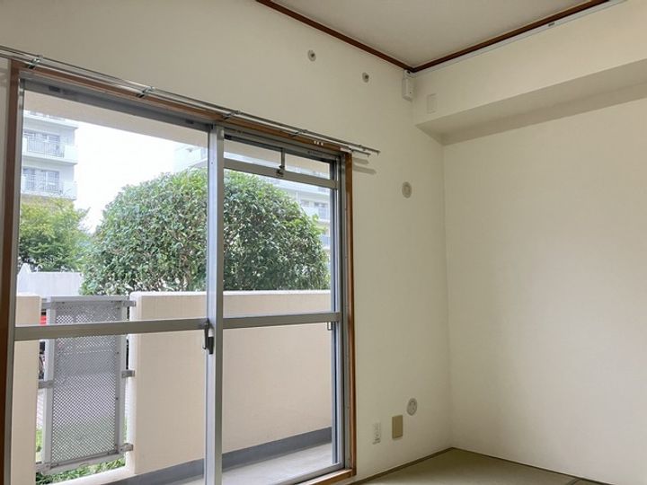 URアルビス池田の内装
