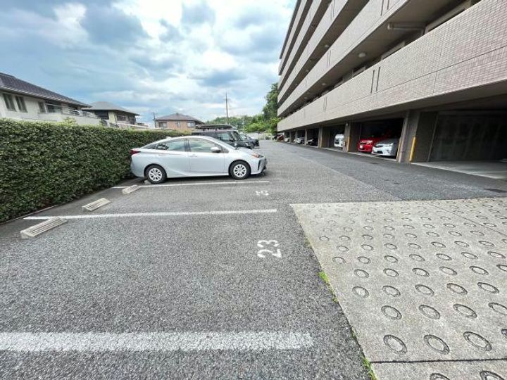 愛知県名古屋市守山区本地が丘の賃貸マンションの地図