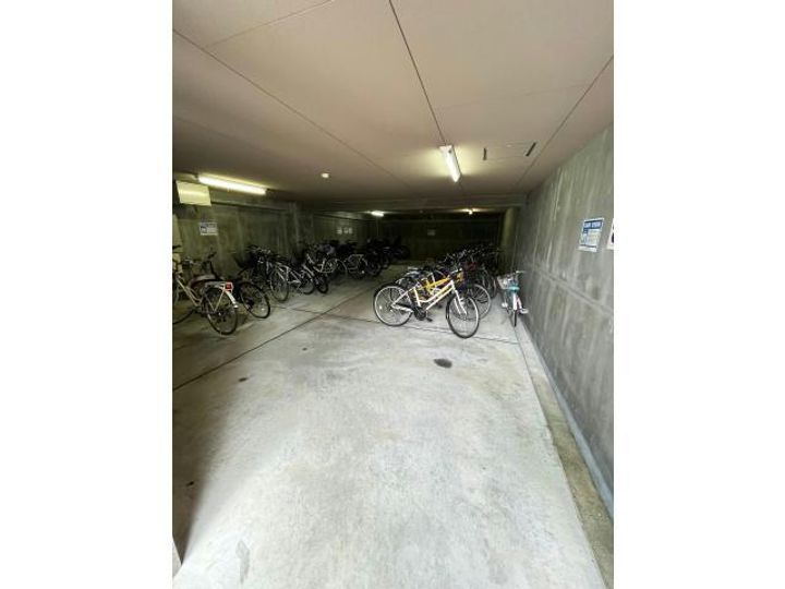 愛知県名古屋市守山区本地が丘の賃貸マンションの地図