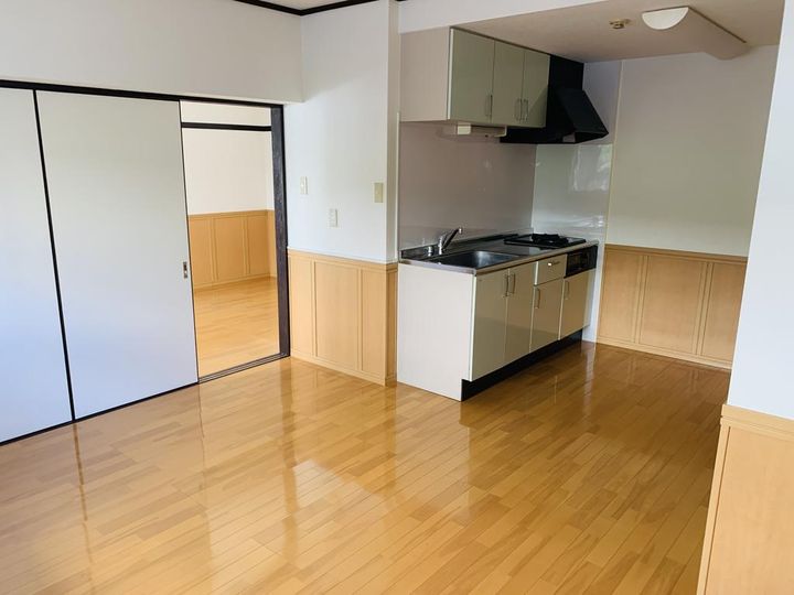 コーポマルジュの居間