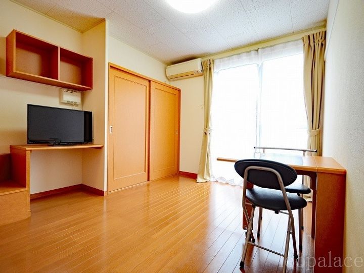 レオパレス翔の居間