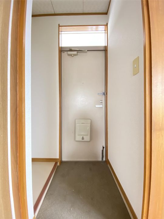 城下ハイツの玄関