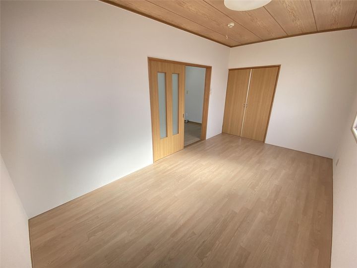 城下ハイツの居間