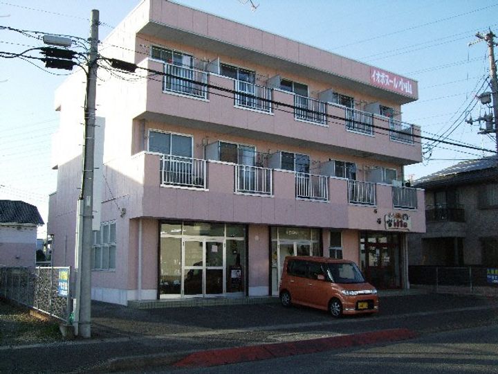 イオボヌール小山の外観