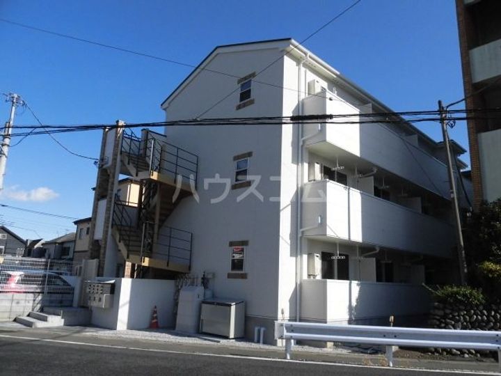 メルディア狭山ヶ丘の外観