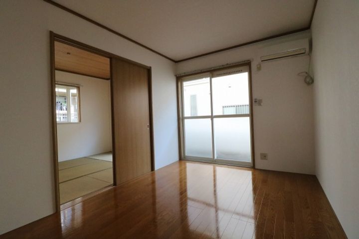モンベル第一の居間