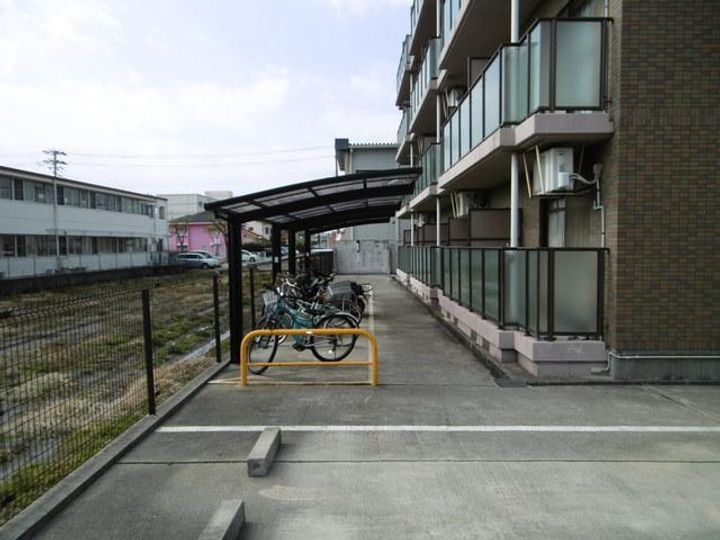 マッティーナ神戸参番館 小型犬1匹可の地図