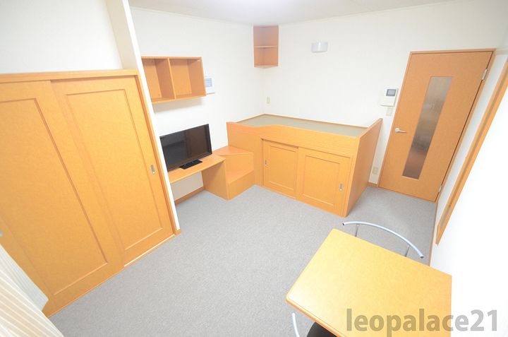 大阪府大阪市浪速区桜川4(マンション)の賃貸物件の居間