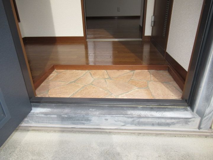 エルヴァージュの玄関