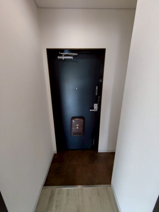 ハピネス 南館の玄関