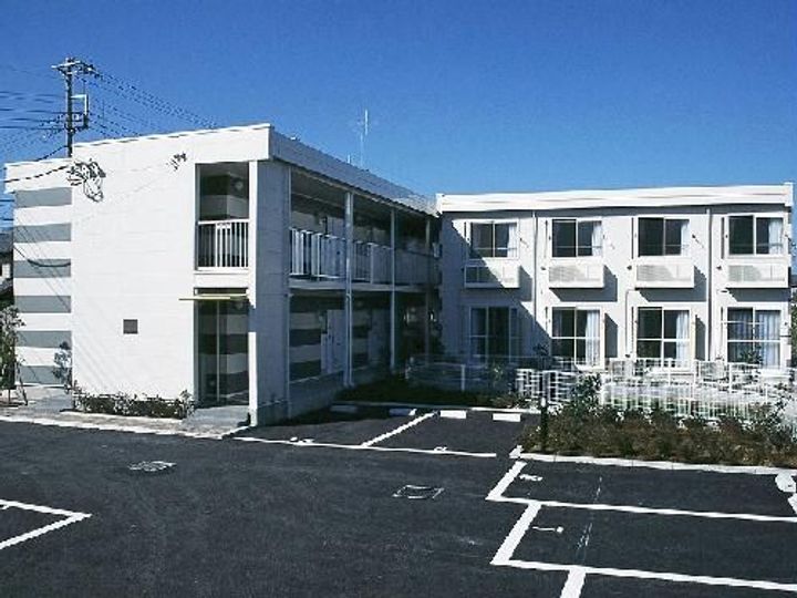 レオパレスグランクリュの外観