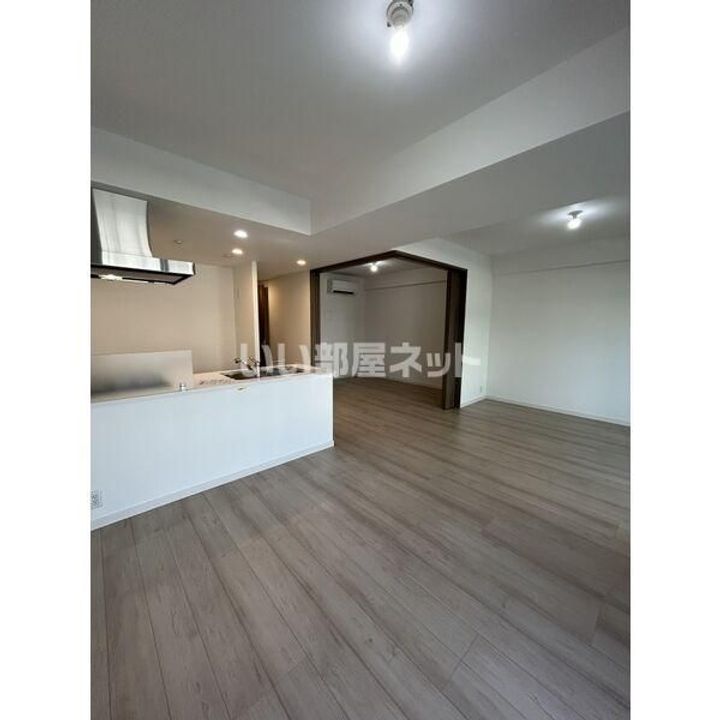 S-RESIDENCE神沢affordの居間