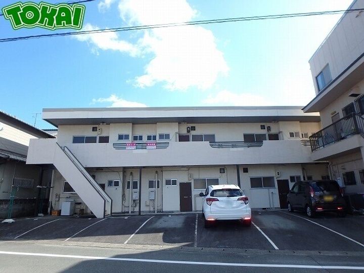 東新コーポの外観