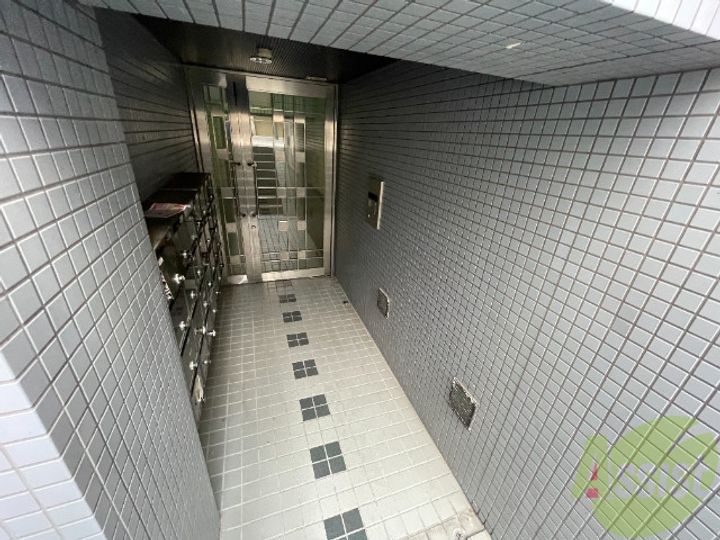 リュウジビルの地図