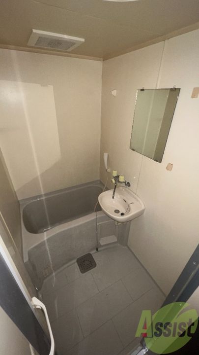 リュウジビルの風呂