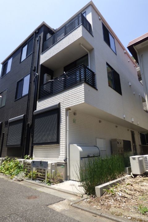 アトレ氷川台の外観