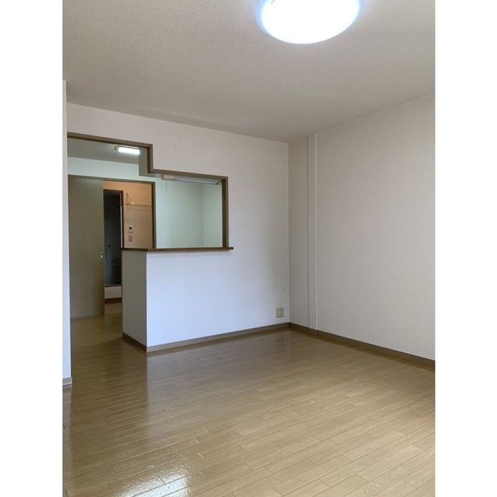 サンガーデン茜ケ丘の居間