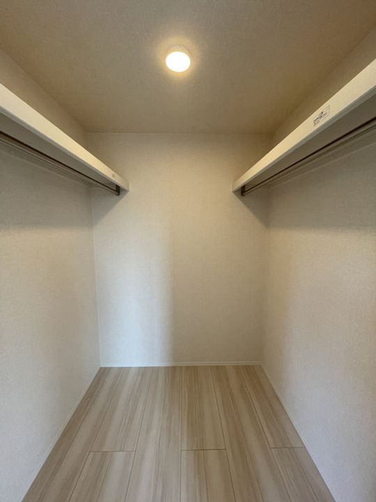 シャルールの内装