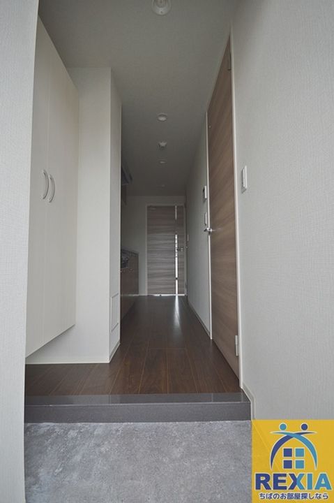 アーバンシャトー千葉中央の玄関