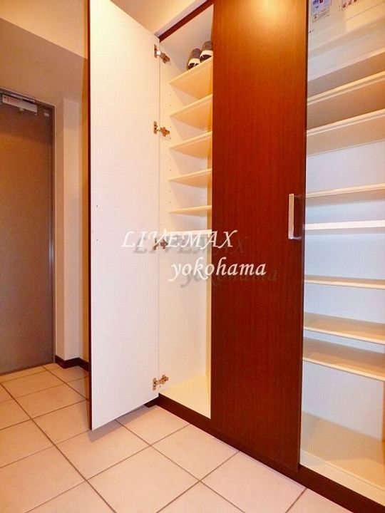 ブライトヒルレジデンス横浜の玄関