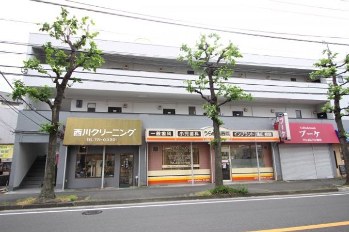 伊澤ビルの外観