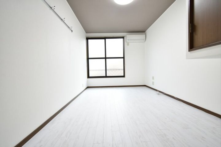 東京都調布市国領町7(アパート)の賃貸物件の居間