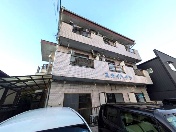 スカイハイツ(朝倉東町)の外観