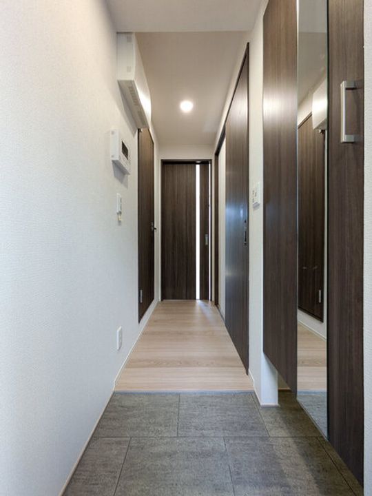 ピンウィール南台の玄関