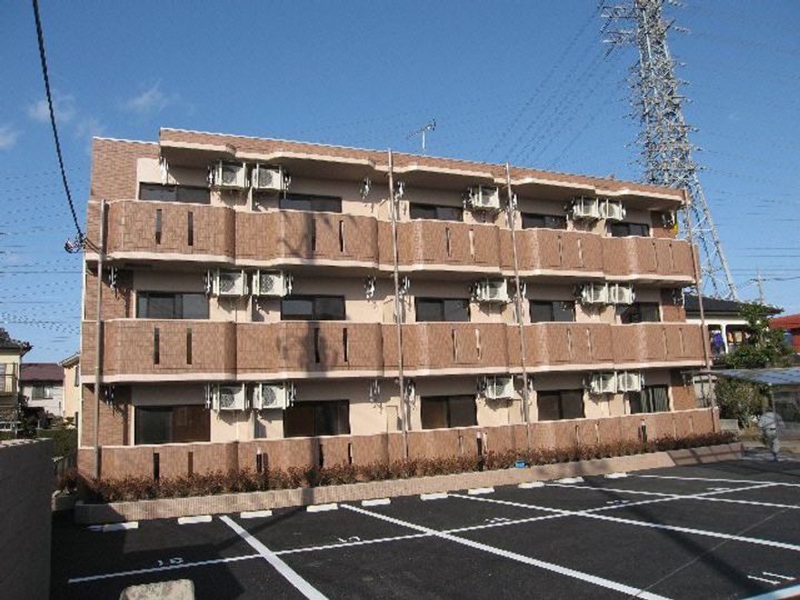 カルネドールIIIの外観