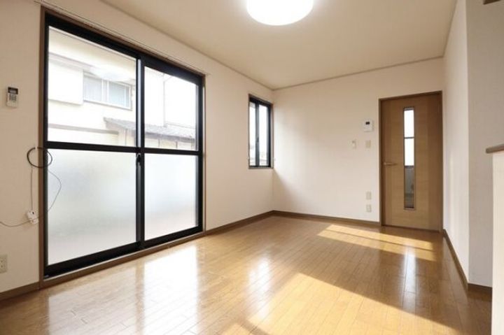 アドラブール ABCの居間