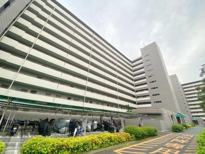 シャルマンコーポ草津の外観