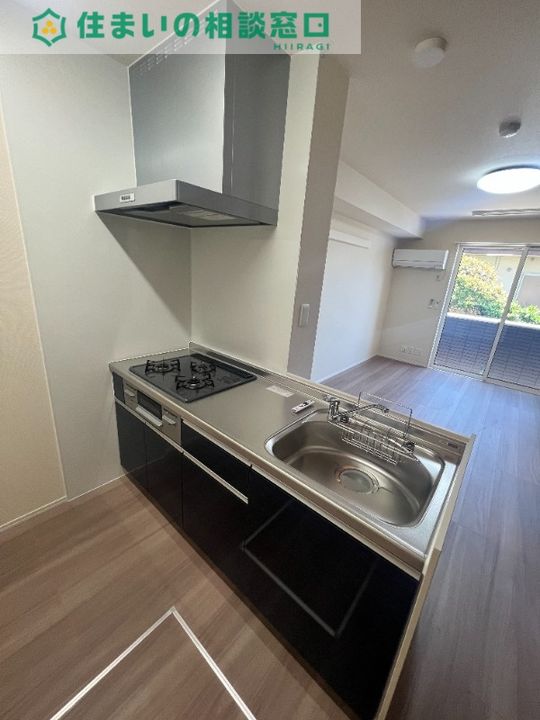 愛知県岡崎市赤渋町字袖広(アパート)の賃貸物件のキッチン