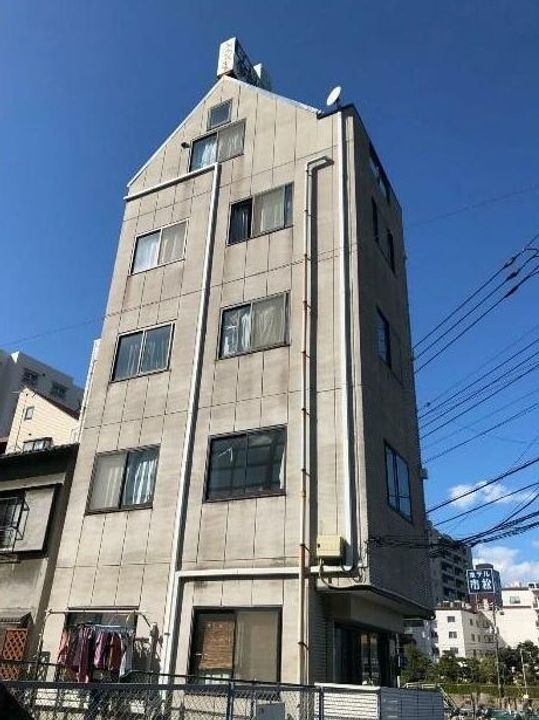 サカエビルの外観