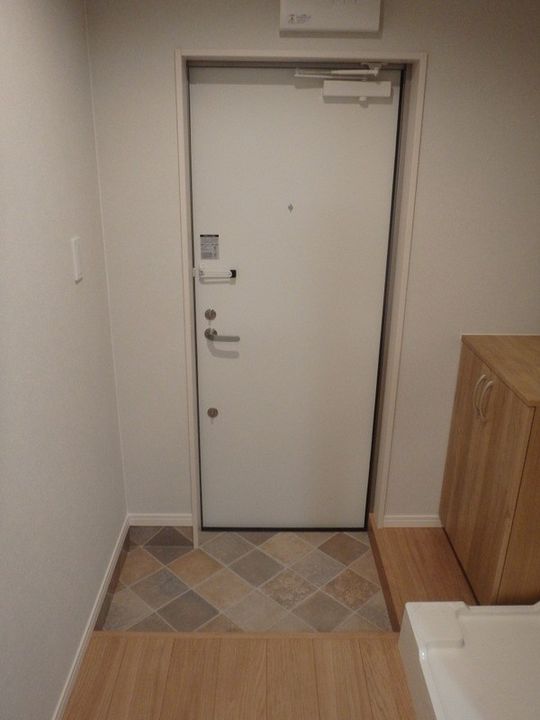 キャメル南流山の玄関