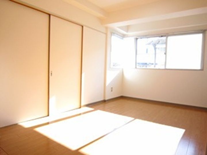 ハイツシャルマンの居間