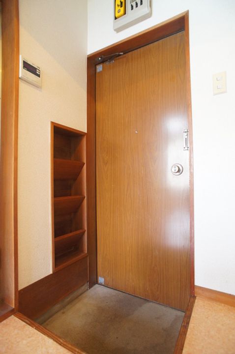 コーポ矢木の玄関