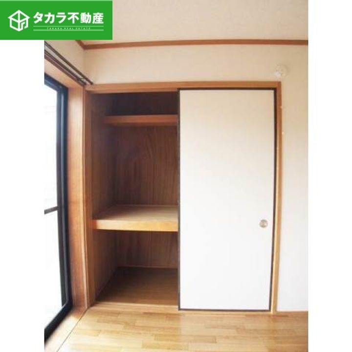 ドヴェールオオキの内装