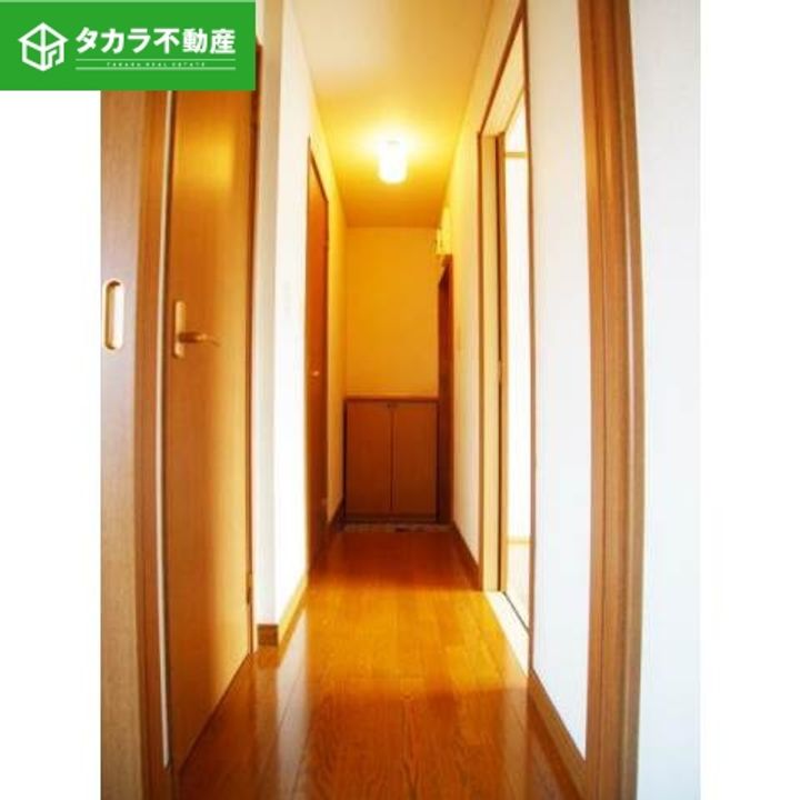 ドヴェールオオキの玄関