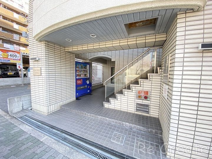 大阪府大阪市天王寺区上本町6の賃貸マンションの地図