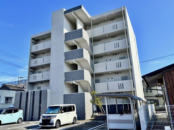 ファーストステージUの外観