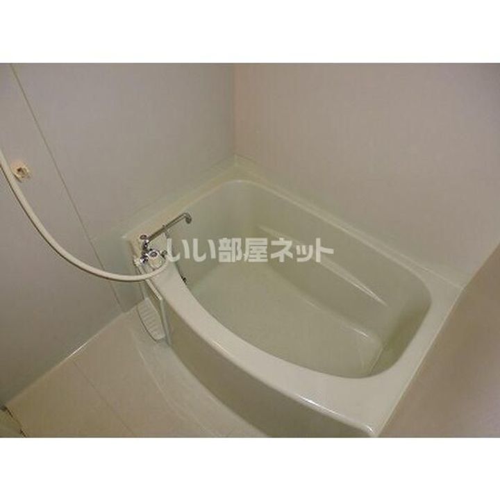 サンヒルズガーデンCの風呂