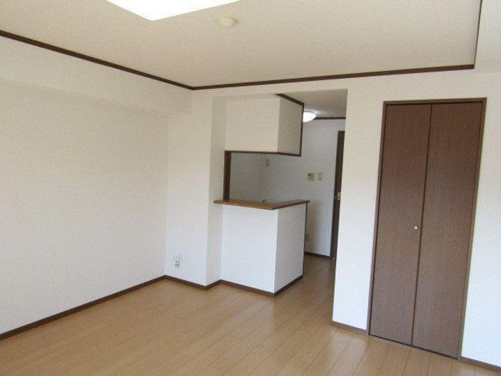 愛知県名古屋市守山区笹ヶ根2(マンション)の賃貸物件の居間