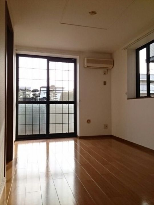 メゾン・ラフィネAの居間