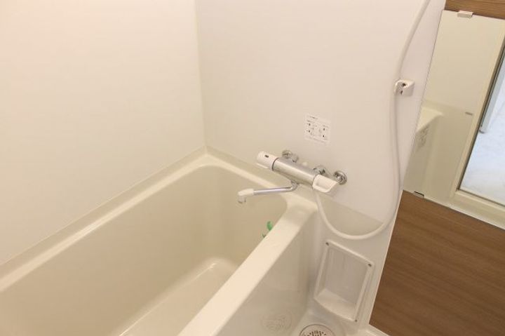 CB空港シェガルの風呂