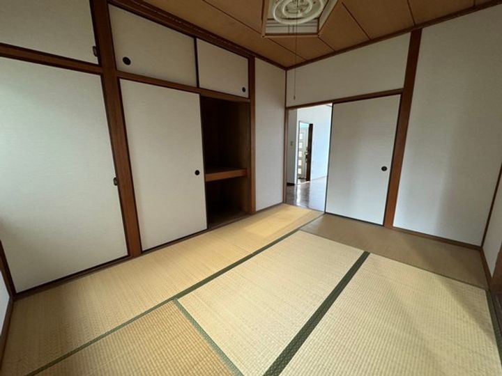 友国アパートの内装