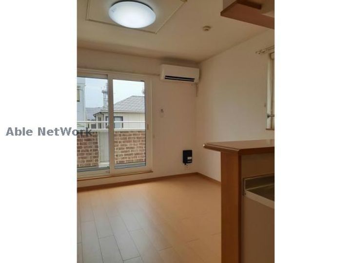 愛知県蒲郡市八百富町2(アパート)の賃貸物件の居間