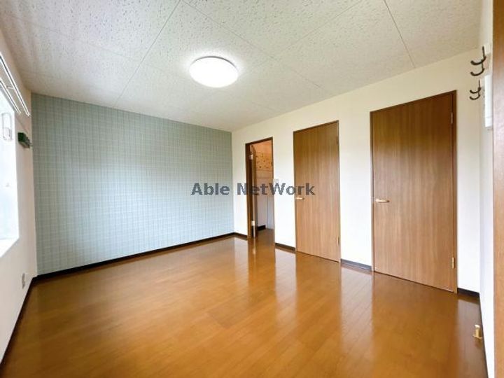 サニーレタスの居間