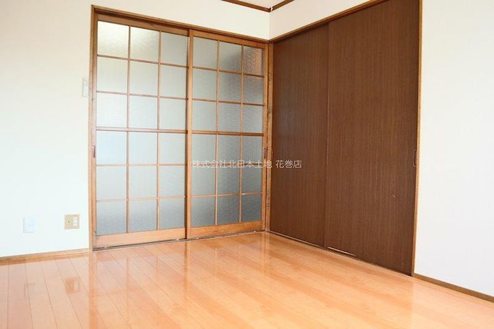 グランドガーデンの居間